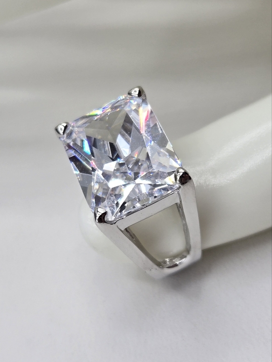 Swarovski Crystal Elements Silver Statement Ring Size 6 East West Design Prom - Picture 4 of 7